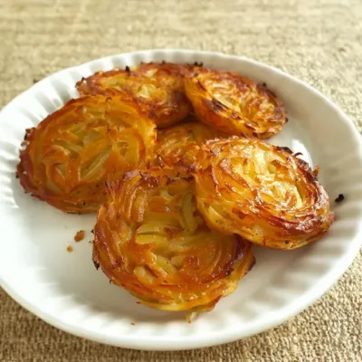 Galettes de pommes de terre et oignons croustillantes