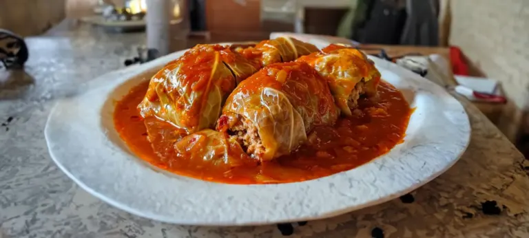 Choux Farcis à la Viande Hachée : La Recette Classique