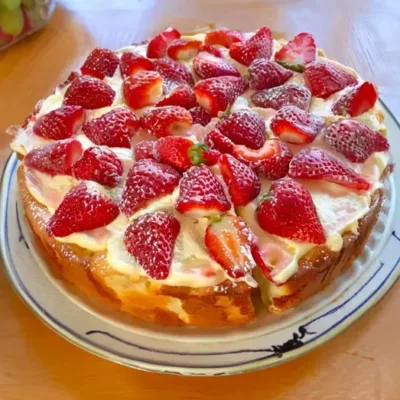Gâteau au Yaourt aux Fraises : Simple et Délicieux