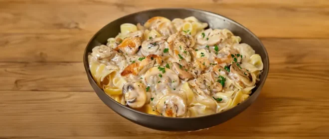 Pâtes à la Crème Poulet et Champignons