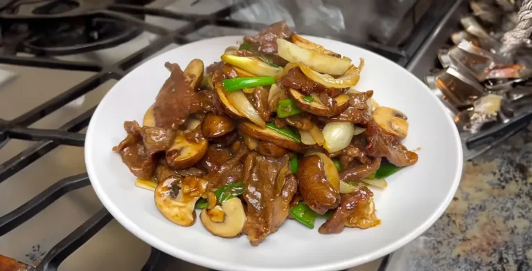Sauté de Bœuf et Champignons Savoureux