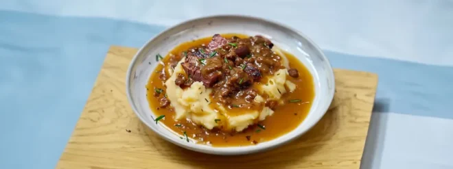 Bœuf Haché et Sauce sur Purée de Pommes de Terre
