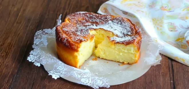 Gâteau rapide et crémeux avec 3 yaourts et 2 œufs