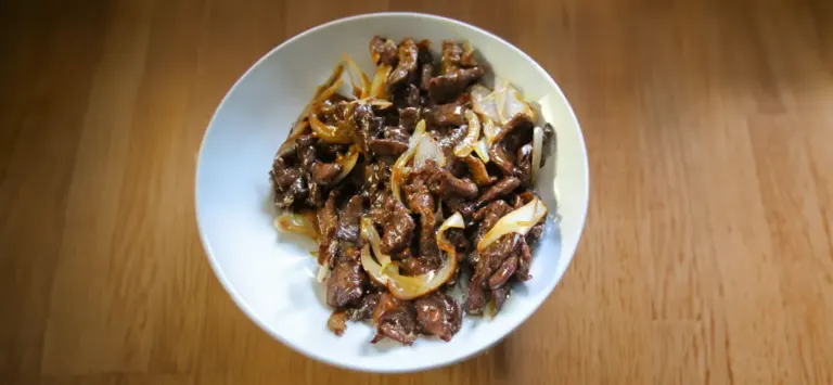 Sauté de Bœuf et d’Oignons
