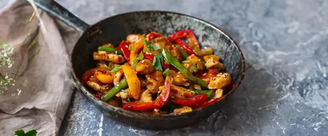 Wok de Poulet aux Poivrons