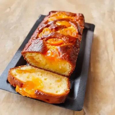 Cake au Yaourt aux Abricots : Délice Estival