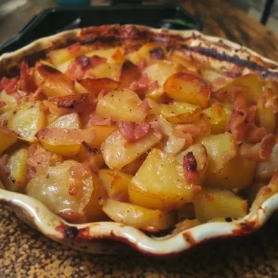 Ragoût de Pommes de Terre au Lard Réconfortant