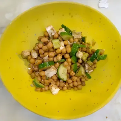 Salade de Pois Chiches, Concombre et Feta