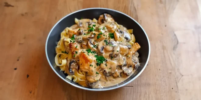 Stroganoff de Poulet aux Champignons : Un Classique Revisité