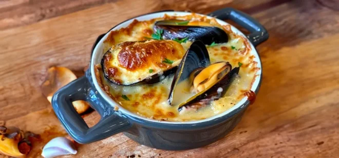 Cassolettes de Moules Gratinées : Un Festin Marin et Fromager