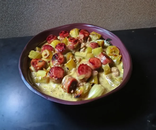 Fondue d’Endives aux Saucisses Fumées : Une Recette Réconfortante