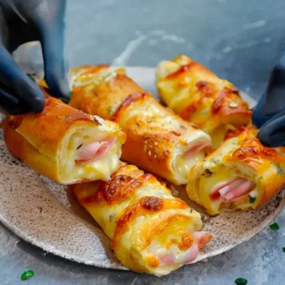 Rouleaux de Pain de Mie au Jambon et Fromage
