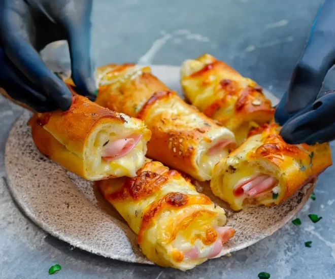 Rouleaux de Pain de Mie au Jambon et au Fromage : Recette Simple et Délicieuse