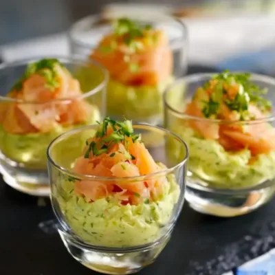 Mousse d’Avocat et Saumon Fumé pour Noël