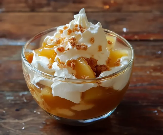 Verrine d’Automne aux Pommes Caramélisées et Crème Légère : Une Douceur de Saison