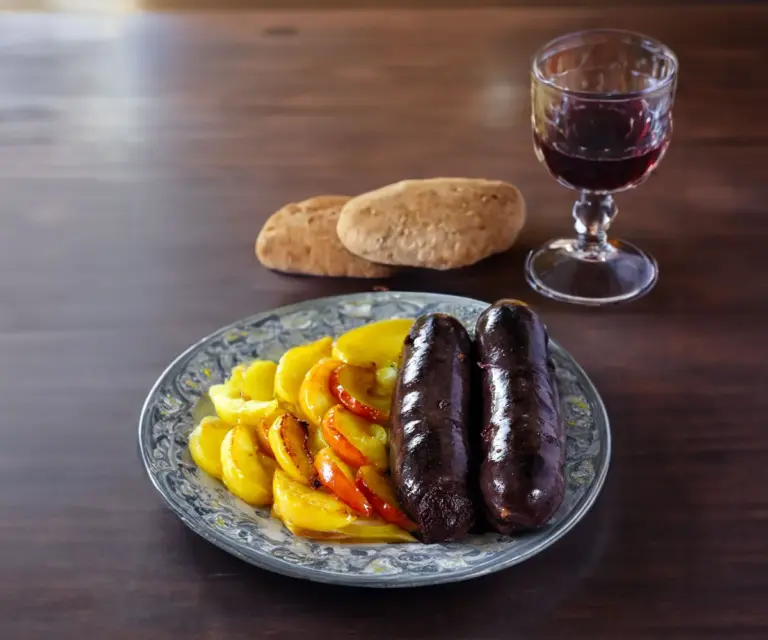 Boudin noir aux pommes : une alliance sucrée-salée irrésistible