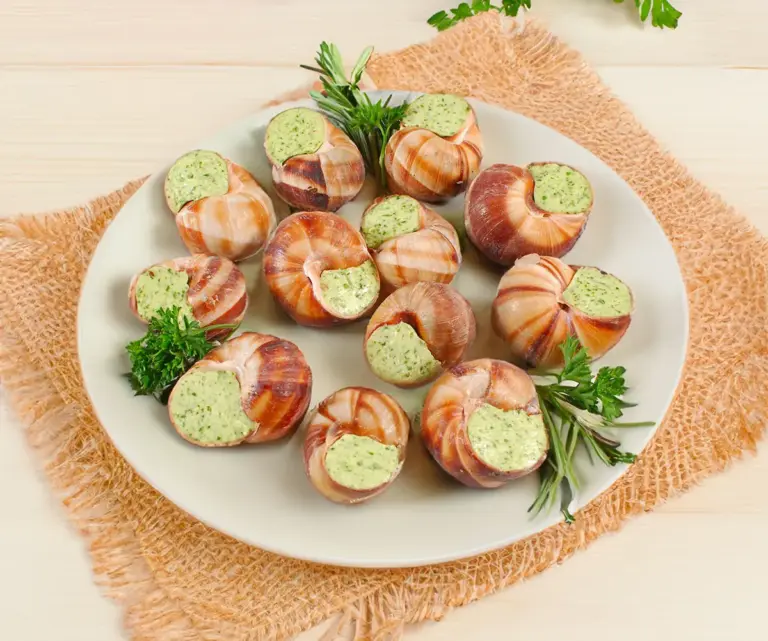 🐌 Escargots au Beurre Persillé – Recette Traditionnelle