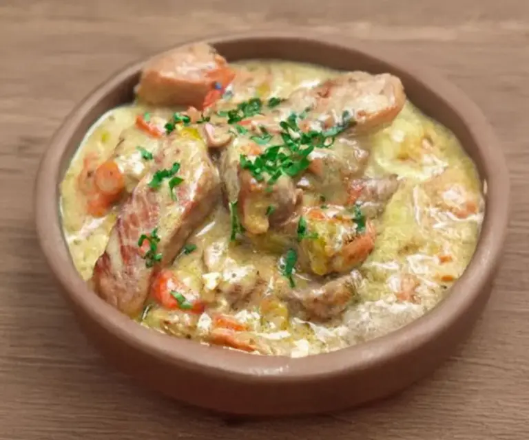 Blanquette de Porc au Vin Blanc et aux Champignons