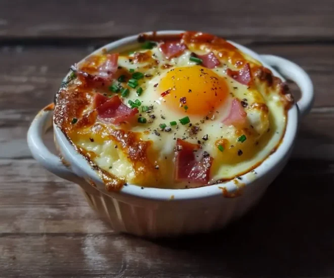 Œufs Cocotte au Reblochon et Lardons : Fondant et Gourmandise au Four