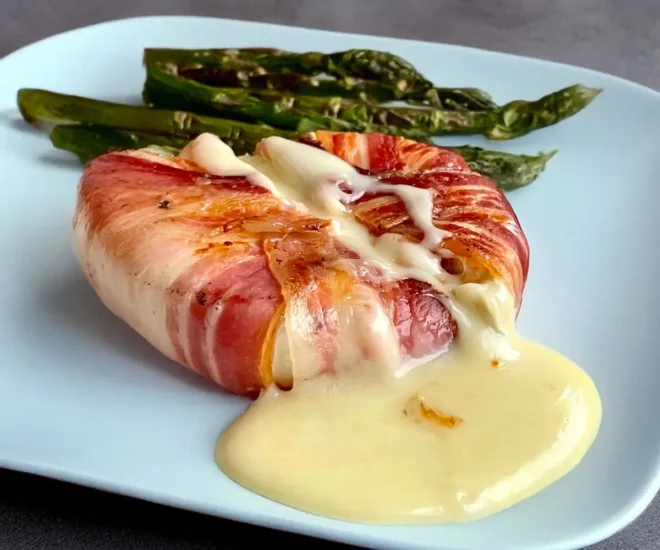 Camembert Enrobé de Bacon au Miel – Fondant et Gourmand