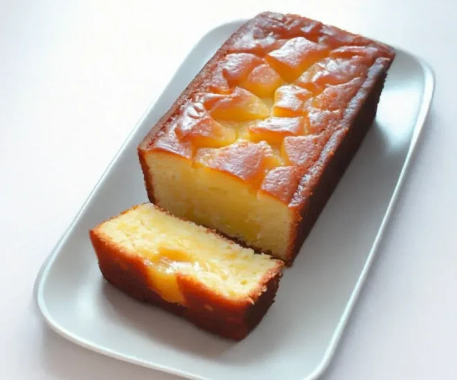 Quatre-Quarts aux Pommes : Gâteau Moelleux et Fruité