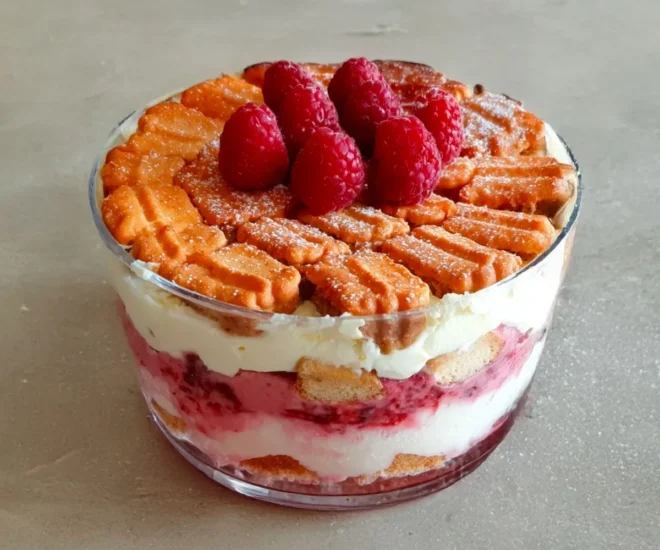 Tiramisu Framboise Sans Cuisson aux Biscuits Croquants