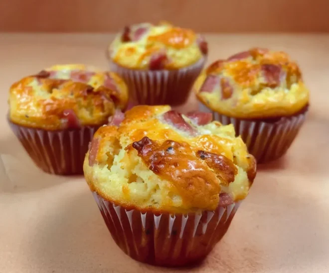 🧁 Muffins au Jambon et Kiri : La recette salée ultra moelleuse 🧁