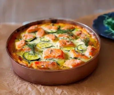 Clafoutis Saumon et Courgettes : Une Touche Marine en Toute Légèreté