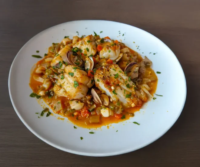 Zarzuela de Mariscos : Un Festin Méditerranéen de la Mer