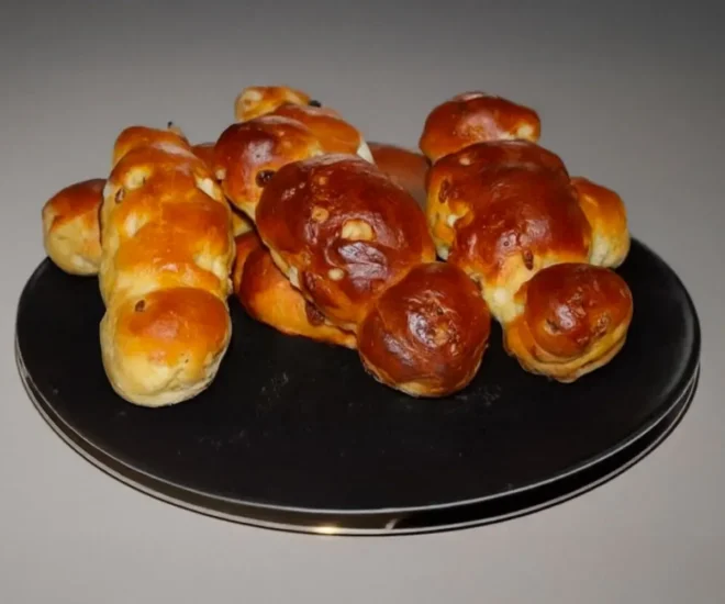 🇧🇪 Cougnou Belge Traditionnel – La Brioche de Noël Par Excellence