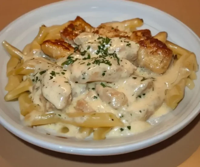 Pâtes au Poulet et Sauce Crémeuse au Boursin 🧄🍗