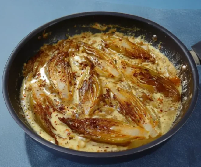 🥬 Endives braisées à la crème : fondantes, dorées et savoureuses