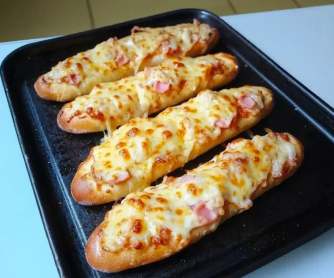 Baguette gratinée crème fraîche, fromage & jambon 🥖🧀🍖