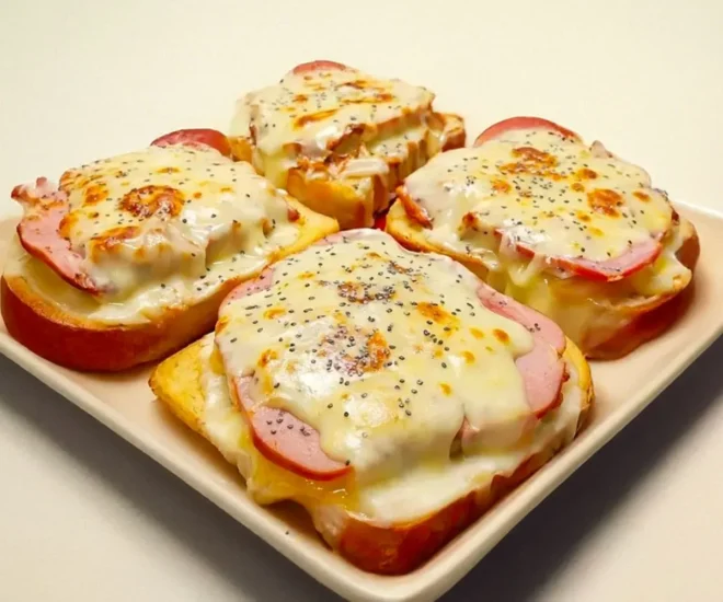 🥪 Croque-Monsieur Gratiné aux Lardons et Fromage