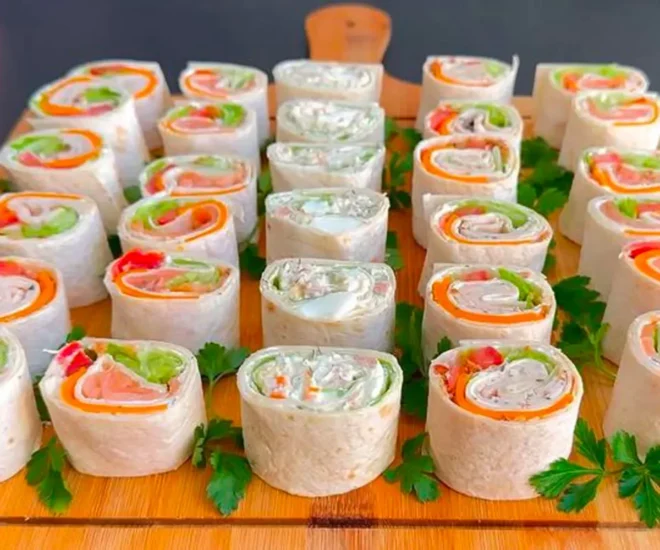 Wraps Apéritifs au Saumon Fumé et Fromage Frais