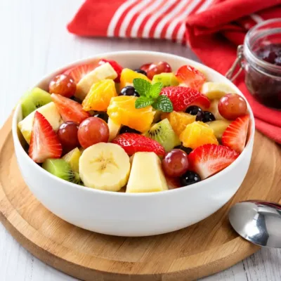 Salade de Fruits d’Été fraîche, facile et colorée