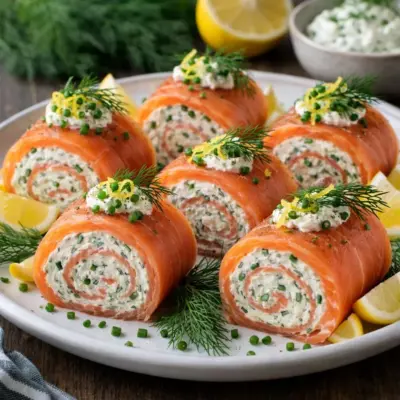 Roulés de saumon fumé au chèvre frais et aneth