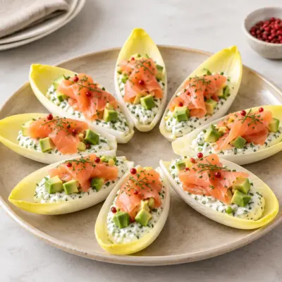 Barquettes d’endives : recette fraîche au saumon fumé