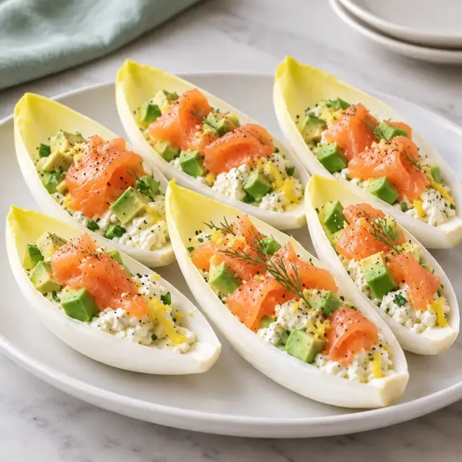 Barquettes d’endive au saumon fumé, fraîches et crémeuses