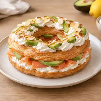 Paris-Brest salé au saumon fumé et avocat